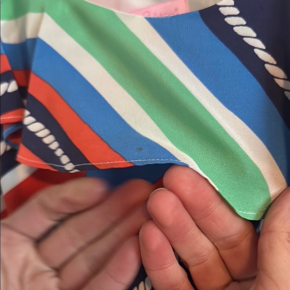 Lilly 💯 silk - Picture 3 of 3